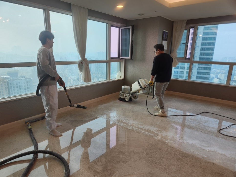 완성된 거실 바닥 1