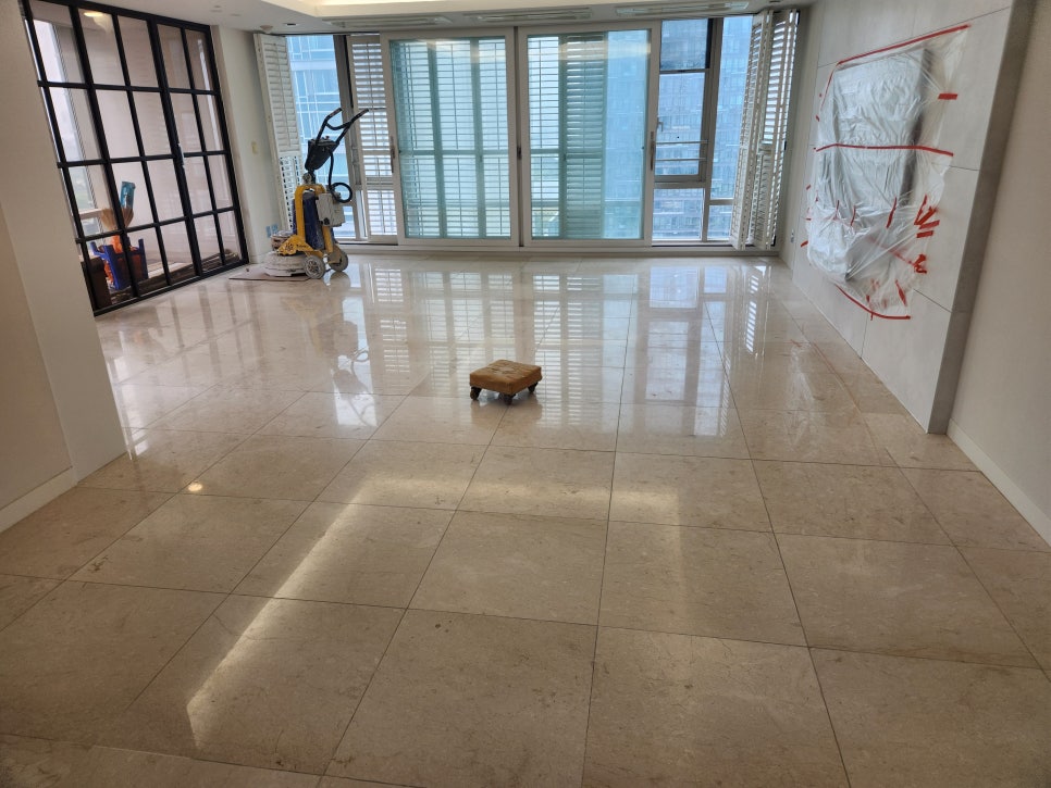 작업 전 거실 1