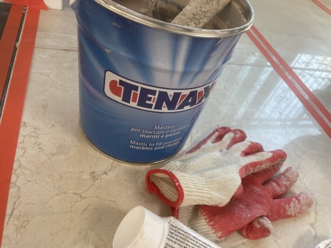 줄눈 제거 작업