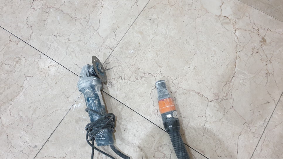 석재본드 주입 1